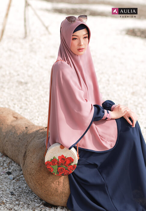 outfit ke pantai hijab