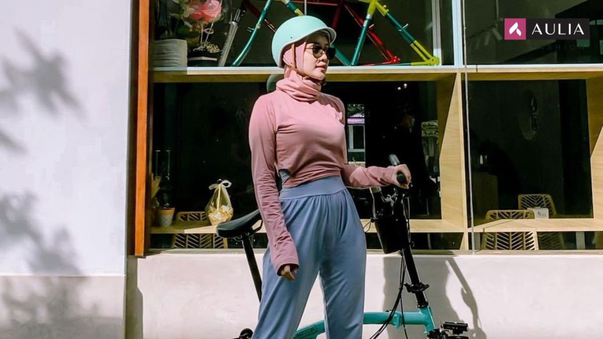 outfit sepedaan wanita